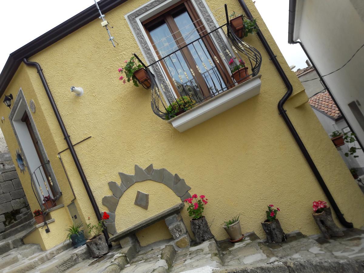 B&B L'Arabatana Pietrapertosa Exterior photo