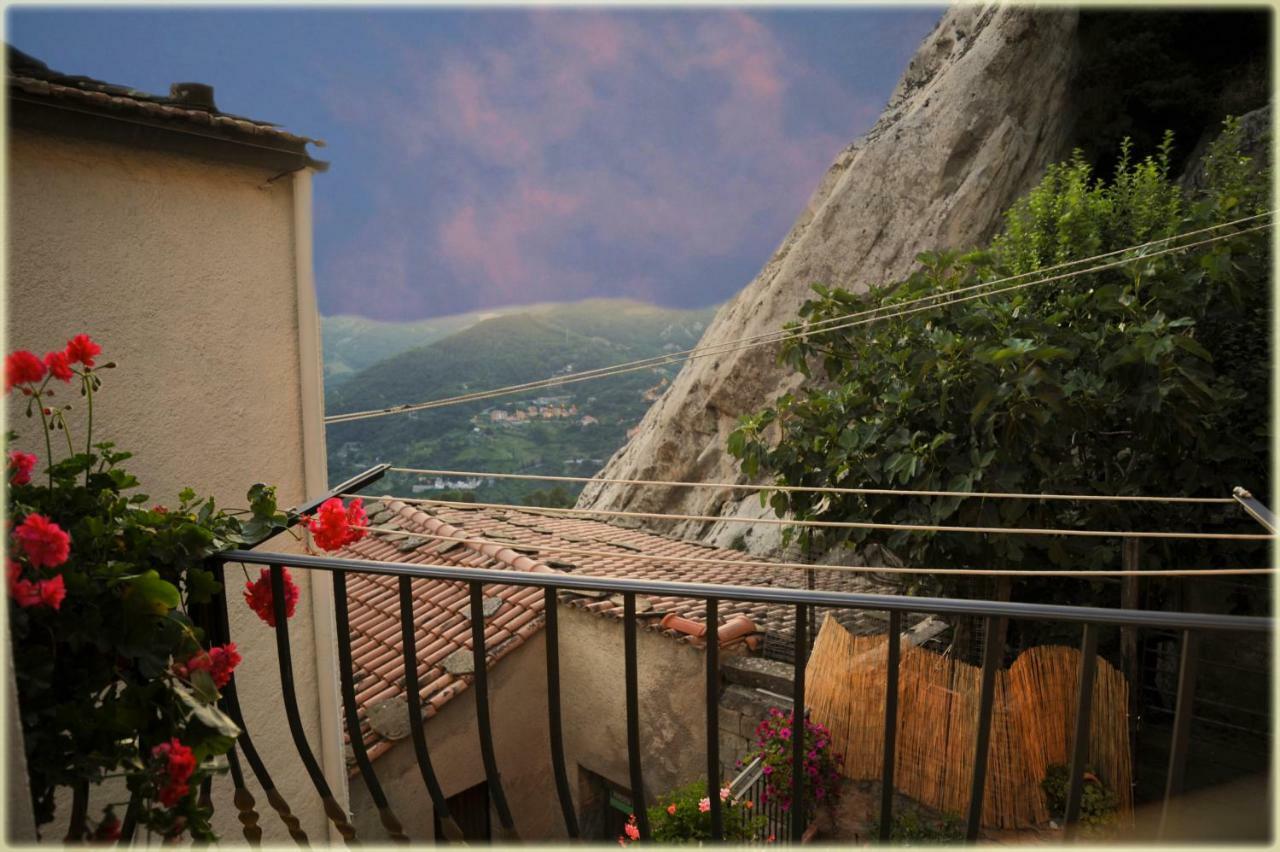 B&B L'Arabatana Pietrapertosa Exterior photo
